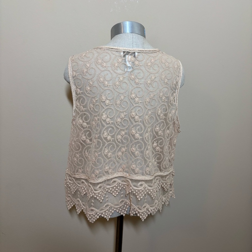 Chico's L/XL 30th anniversary charlotte detailed Lace Embroidered Vest tank - Picture 3 of 6